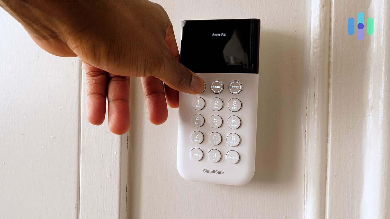 Our home security experts testing the SimpliSafe keypad.